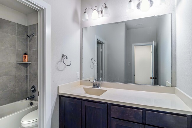Building Photo - 3623 Carlsbad Way