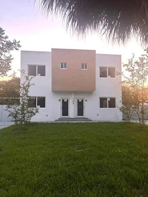 Primary Photo - 723 NW 19th Ave