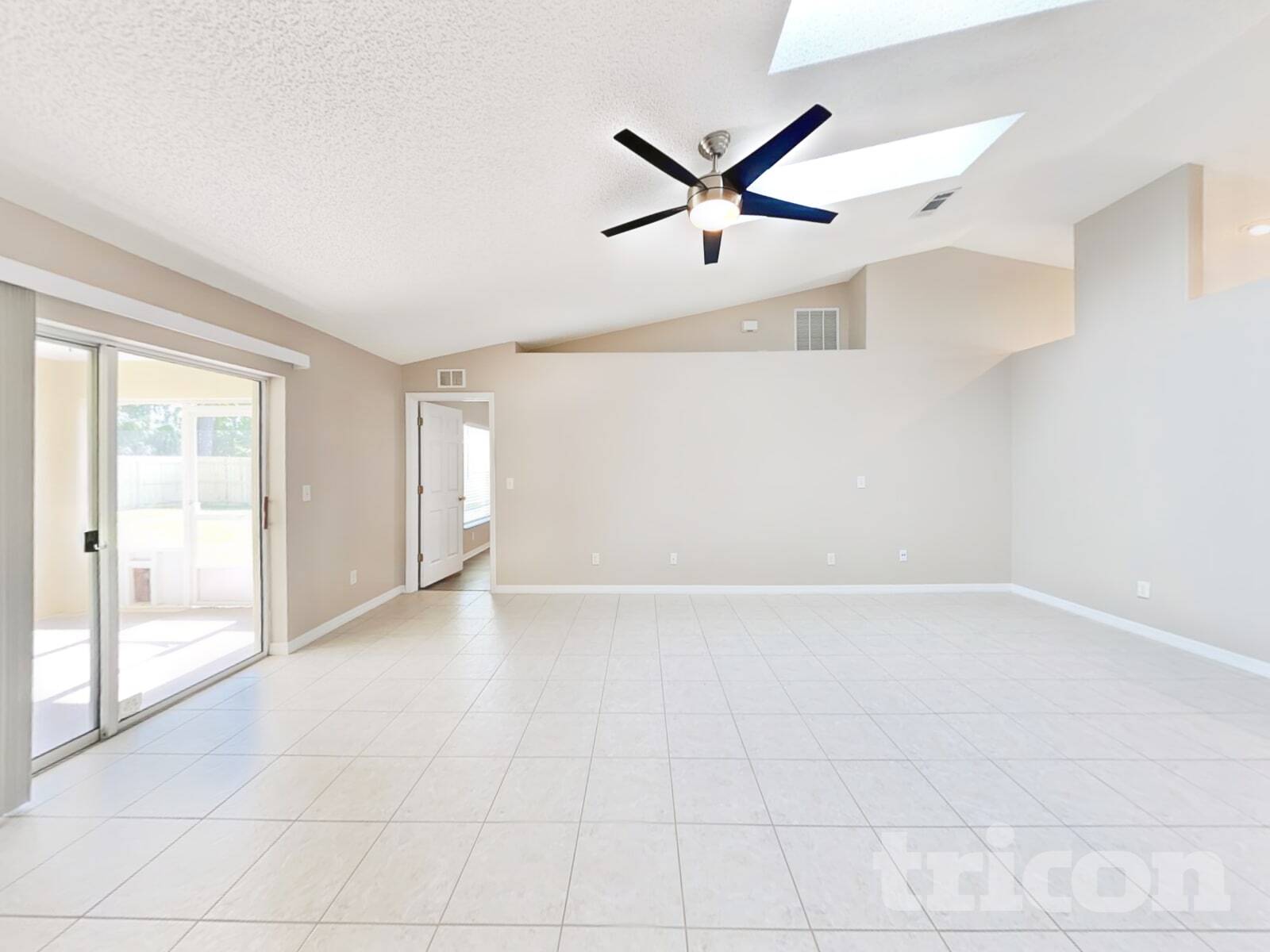 Building Photo - 95 Putter Dr