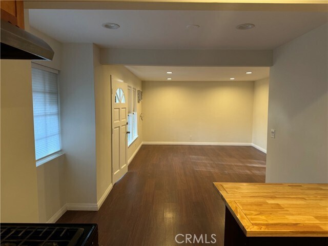 Building Photo - 410 N Glenwood Pl