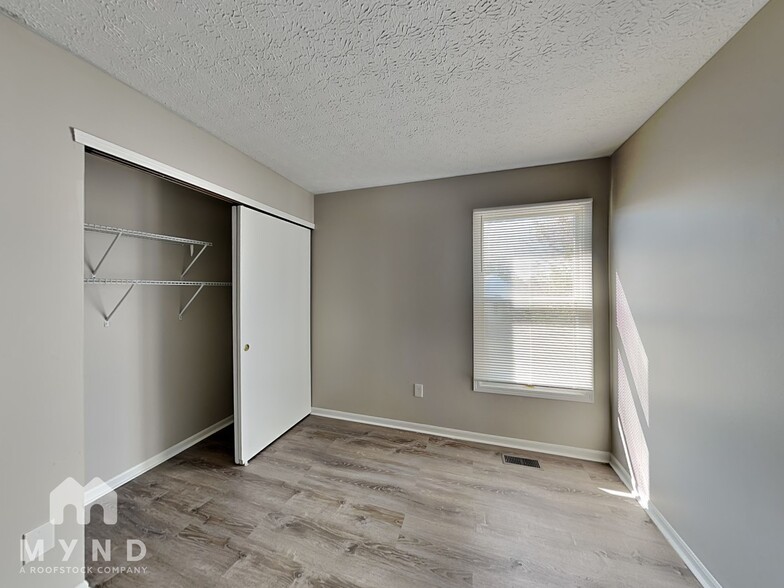 Building Photo - 4573 Dungannon Dr