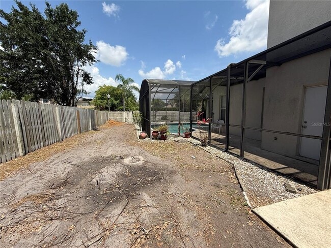 Building Photo - 13208 Paloma Dr