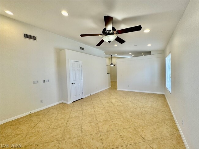 Building Photo - 1437 Waterton Dr
