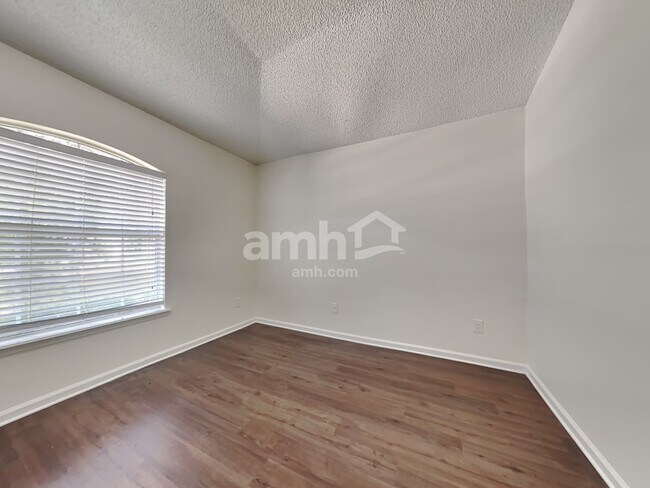 Building Photo - 1139 Ardmore St