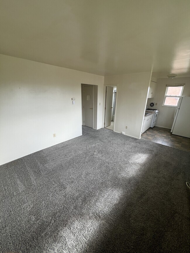 Building Photo - 2907 Ronan St