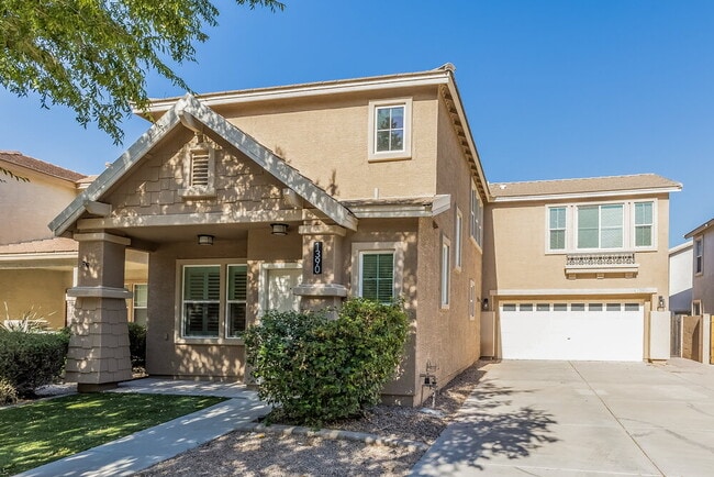 Building Photo - 1390 S Longspur Ln