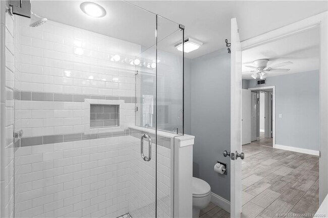 Building Photo - 3579 SW Sunset Trace Cir