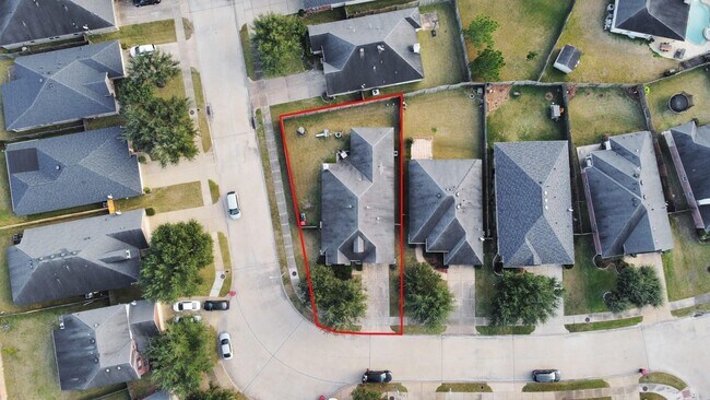 Building Photo - 19107 Mustang Pointe Ln