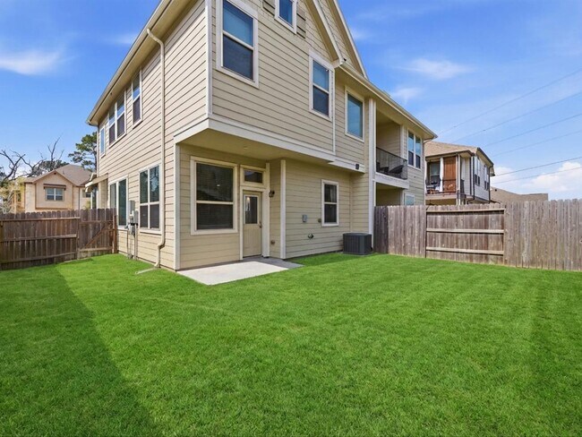 Building Photo - 28043 Rocky Heights Dr