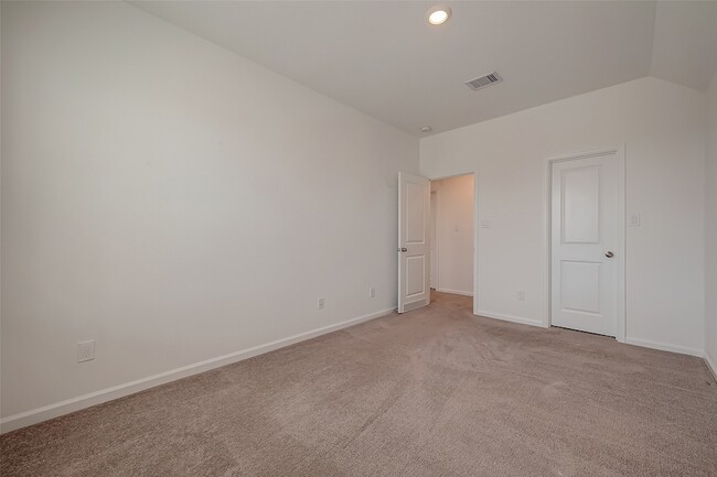 Building Photo - 5010 Slate Prt Ct