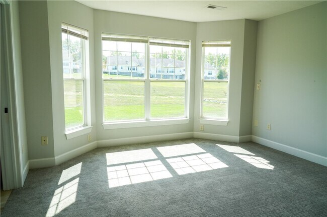 Building Photo - 0 Traditions Pl