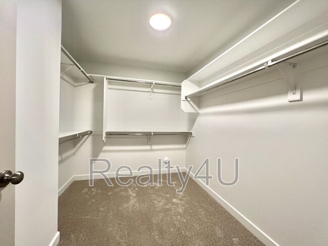 Building Photo - 3553 Hardman Way