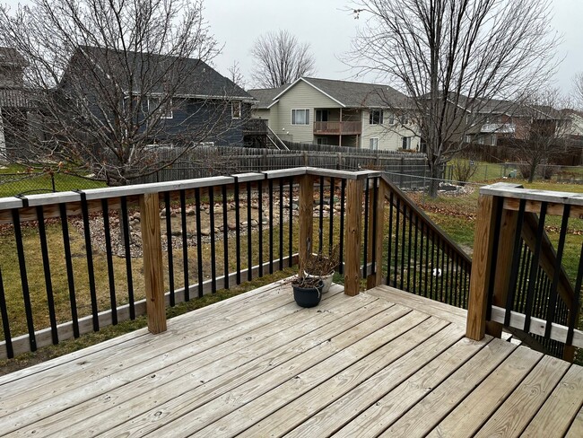 Building Photo - 5 Bed/2 Bath Rental Home on West Side!