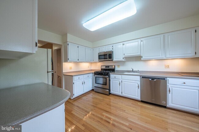 Building Photo - 3133 Windwood Farms Dr