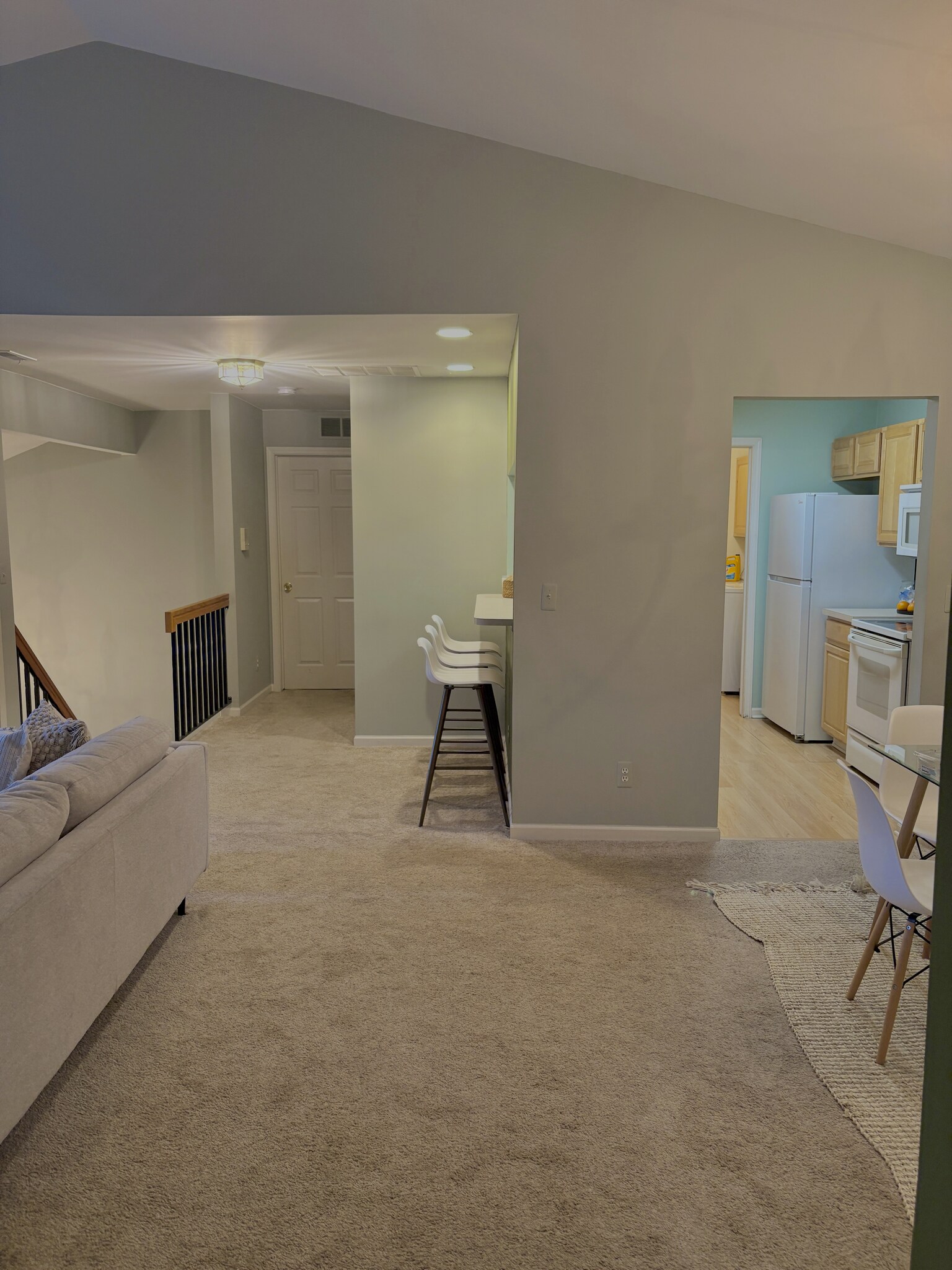 Building Photo - 46227 Baldwin Dr