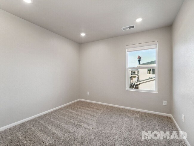 Building Photo - 6112 N Lisbon St