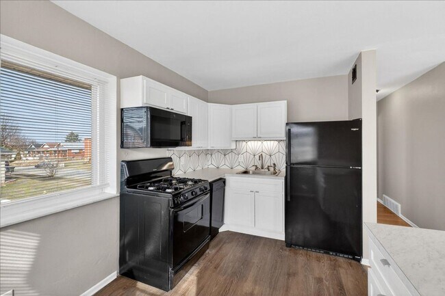 Building Photo - "Unit I" as in "I Can't Believe You-"