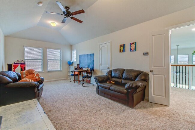 Building Photo - 117 Star Jasmine Cove