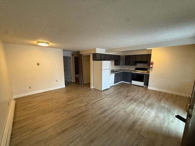 Building Photo - 3630 O'Malley Rd