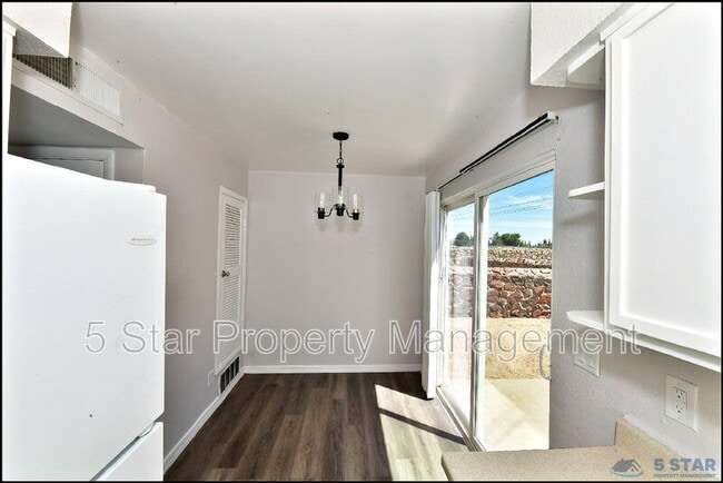 Building Photo - 1916 Lee Elder Dr