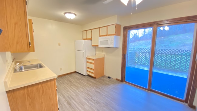 Building Photo - 1949 Western Ave