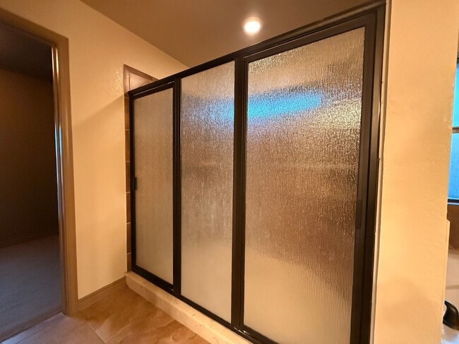 Building Photo - Purser Crossing's Finest