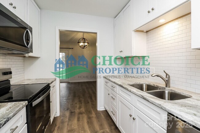 Building Photo - 10319 Osprey Dr