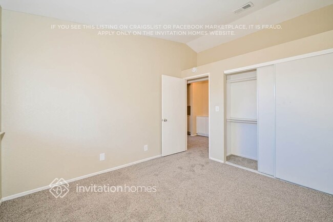 Building Photo - 4640 Vitrina Ln