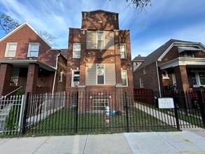 Building Photo - 6403 S Campbell Ave