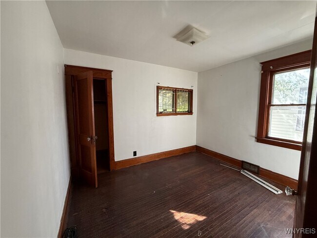 Building Photo - 97 Arden Ave