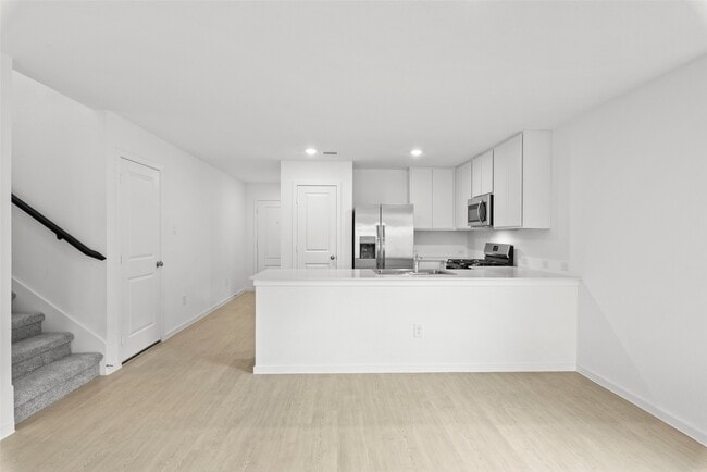 Building Photo - 29010 Grazing Plns Ln