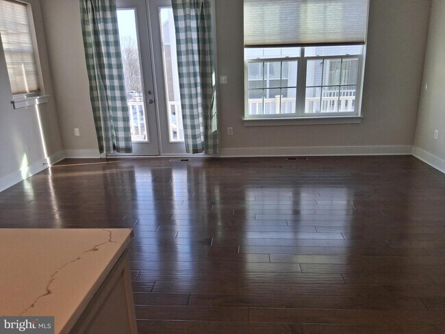 Building Photo - 5158 Ridgeview Retreat Dr