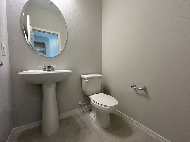 Building Photo - 17619 W San Juan Ave