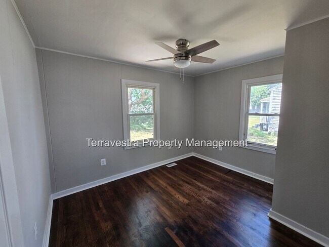 Building Photo - Upper Deerfield 3 bed