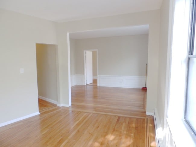 Building Photo - 1722 Caton Ave