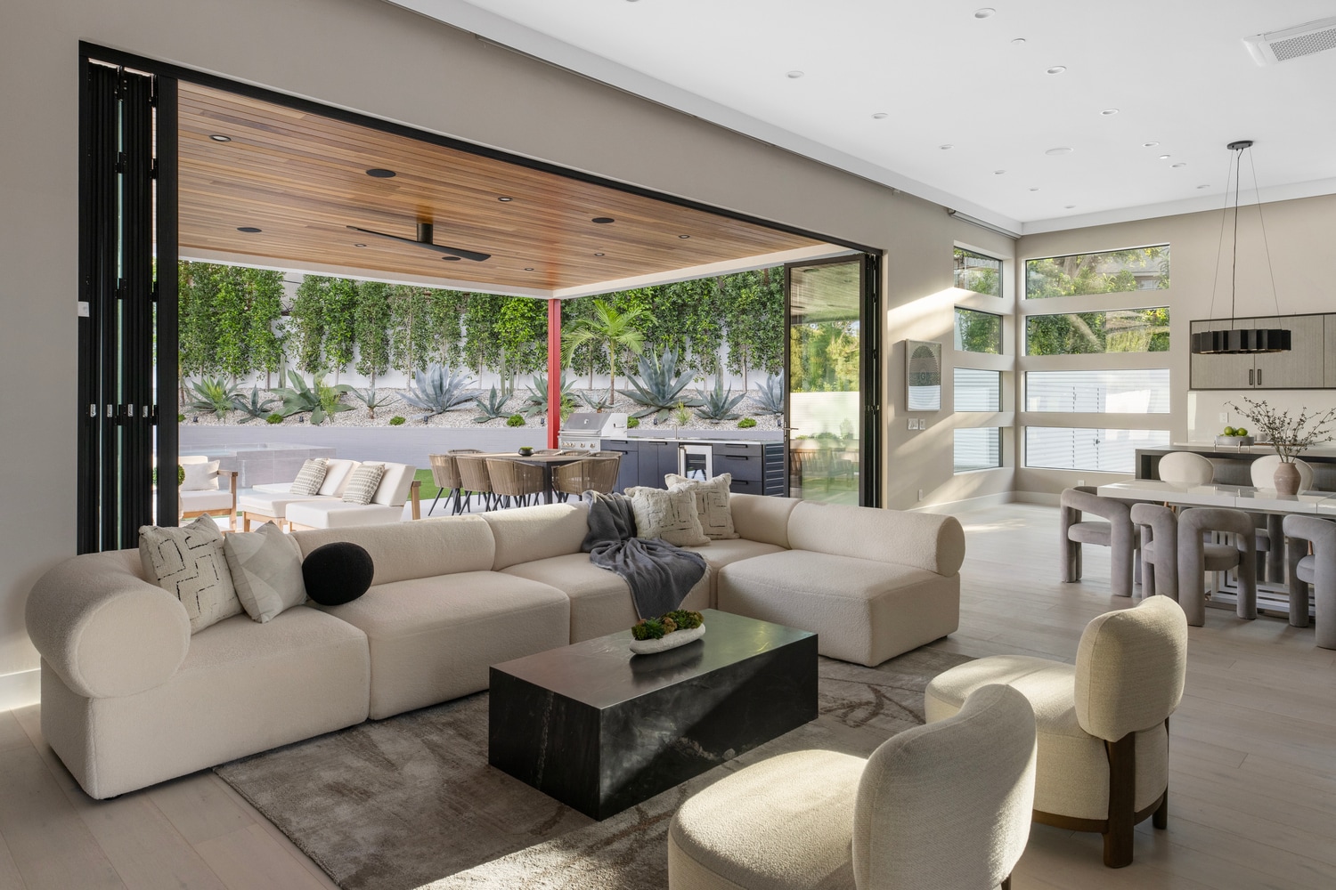 Building Photo - 22020 Alizondo Dr