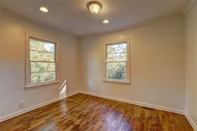 Building Photo - 2739 Hickory Flat Hwy