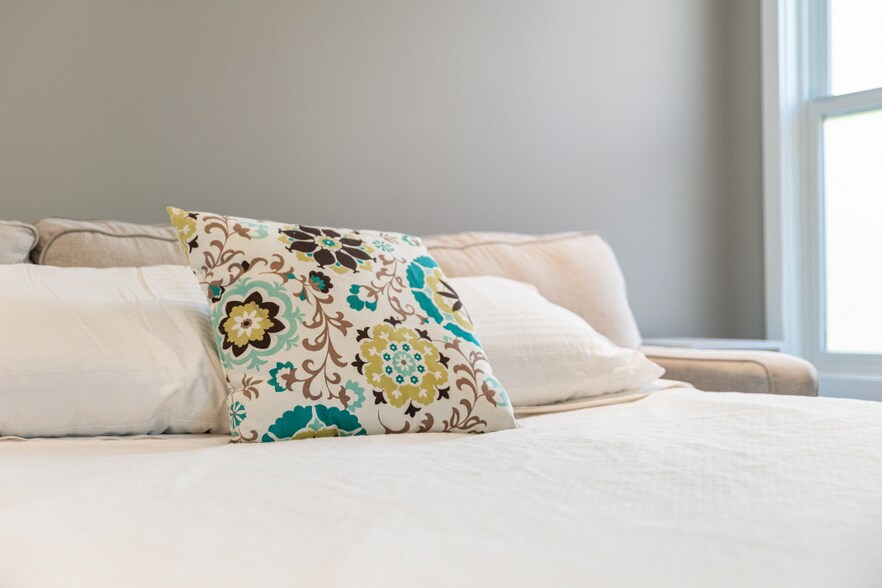 Building Photo - 930 Pueo St