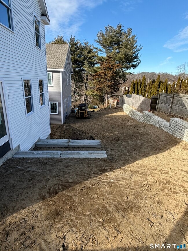 Building Photo - 108 New England Ave