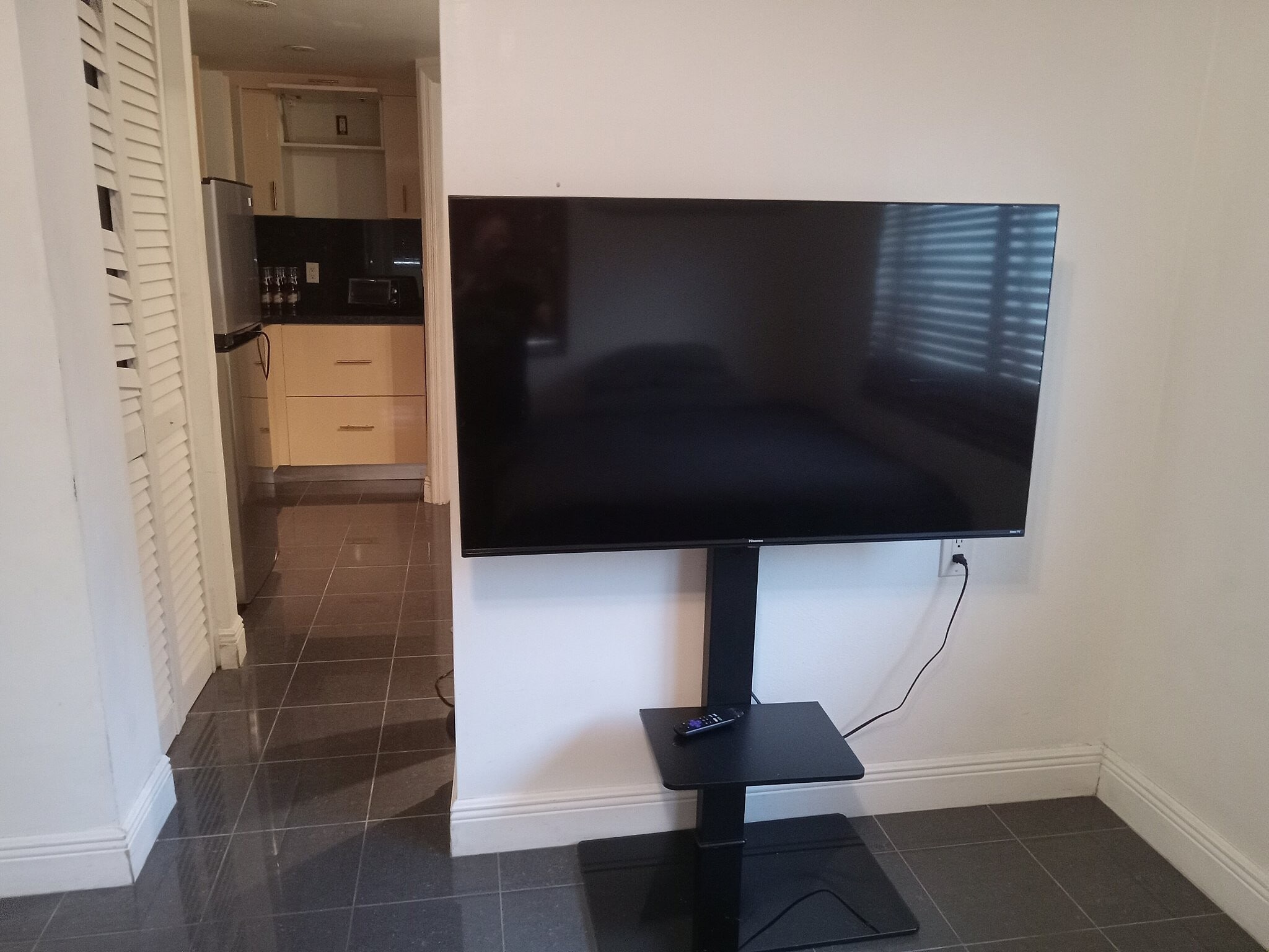 Building Photo - 1001 NE 88th St