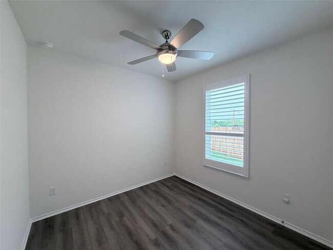 Building Photo - 12901 Staywell Wy