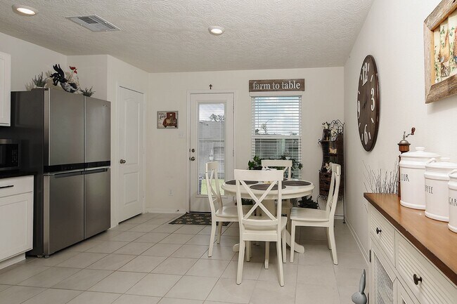 Building Photo - 41694 Sorrel Spring Ln