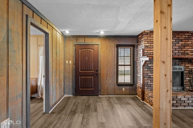 Building Photo - 1013 Peyton Ave