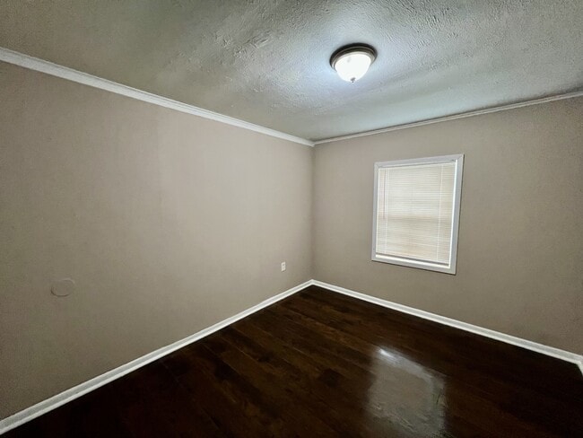 Building Photo - 5152 Enterprise St