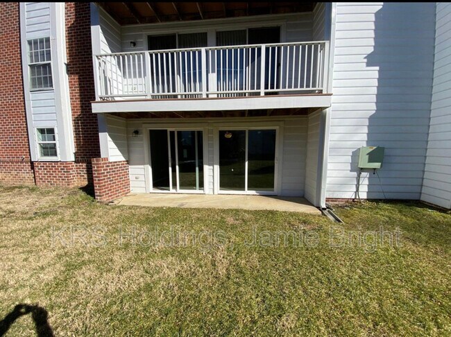 Building Photo - 7608 Portadown Ct