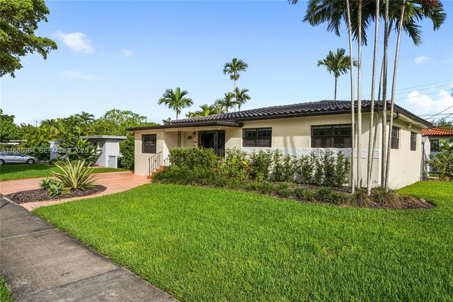 Building Photo - 6331 SW 18th St