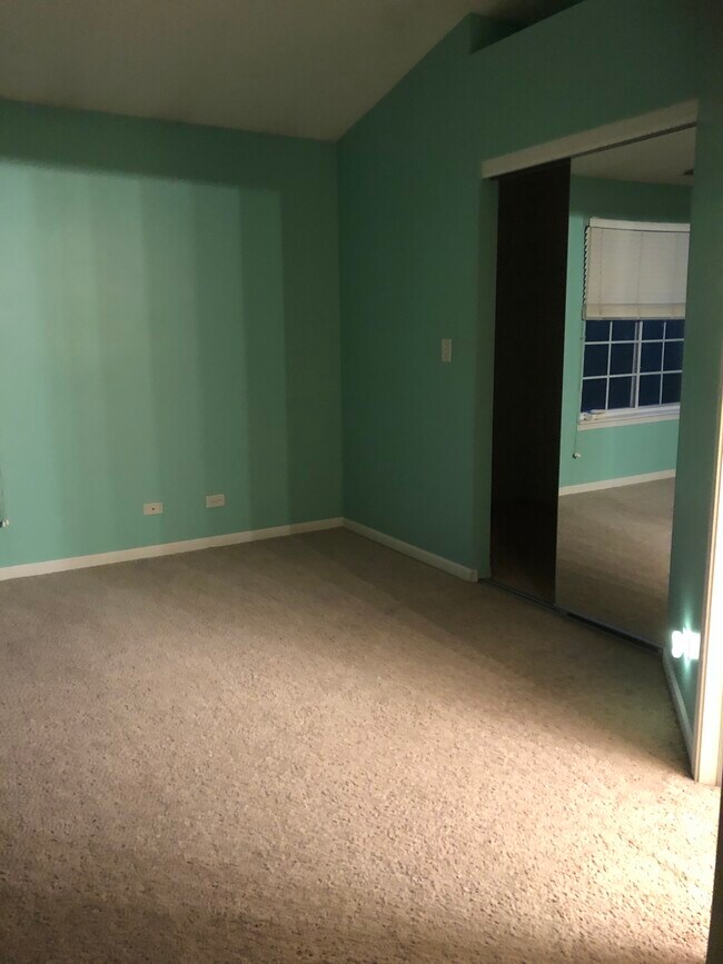 Building Photo - 617 Cary Woods Cir