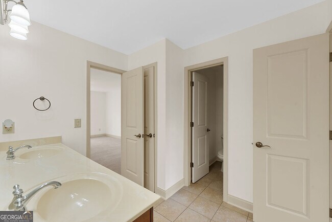 Building Photo - 3574 Willow Glen Trail