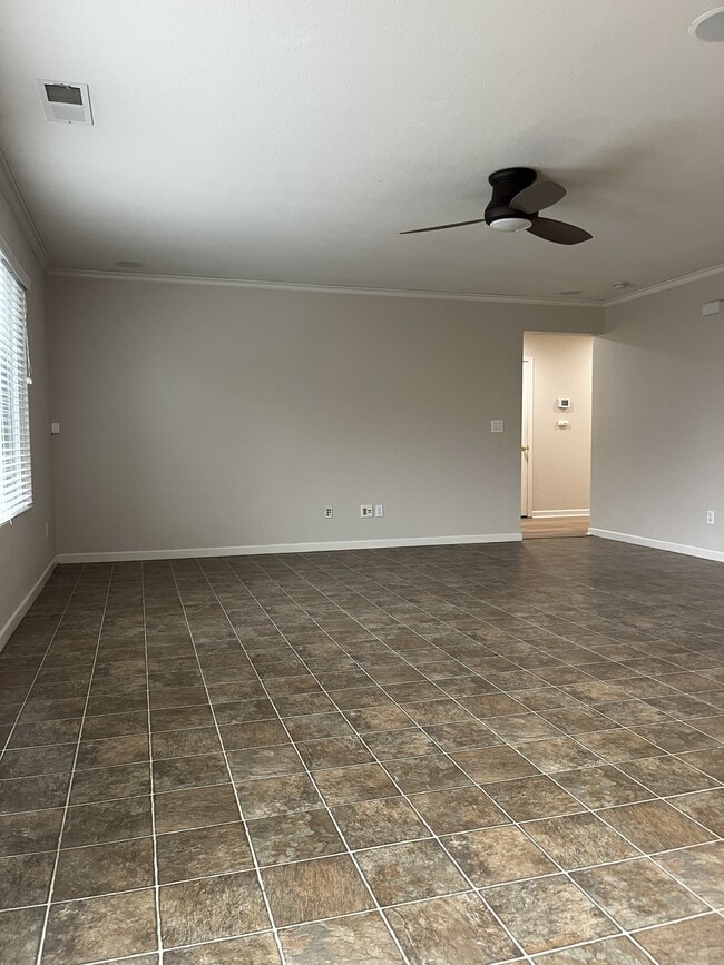 Building Photo - 1751 Barney Ave