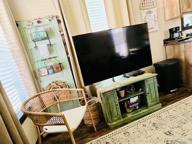 Building Photo - 1183 Lavaca